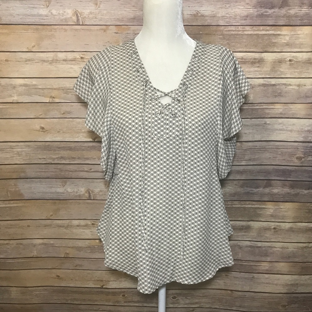 Flowy Blouse - Picture 2 of 5